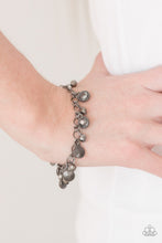 Stratosphere Shimmer - Black
