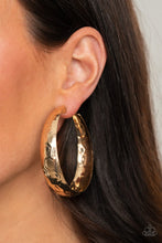 Hey, HAUTE - Shot - Gold